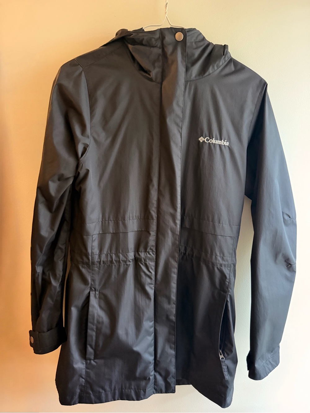 Columbia Black Raincoat with Hood